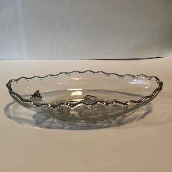 Silver City Glass Co. Oval Poppy Dish - Picture 7 of 9